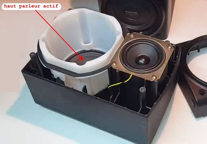 Panasonic SB-CH150 inside2