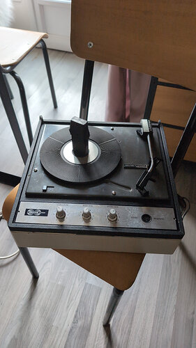 17629365609235069400918430627569