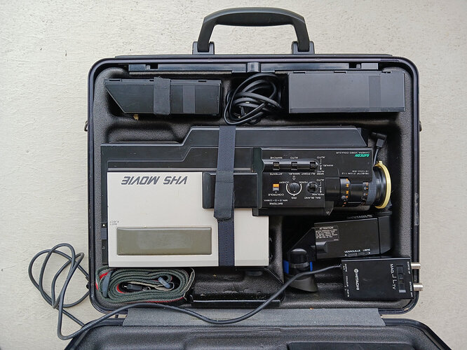Hitachi_VHS Movie_2