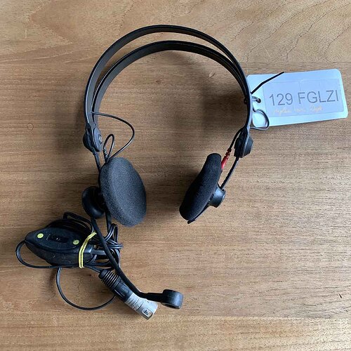 aviation-gadgets-sennheiser-hme1410ca-3-headset-04