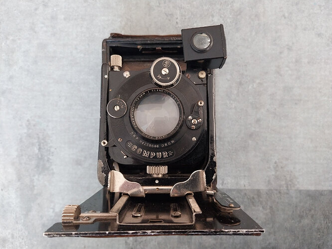 20251216_144205_resized