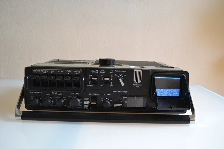 s-l960