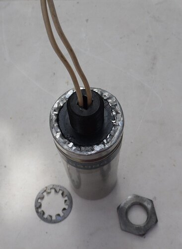 reglette fluo (rechargement canette)