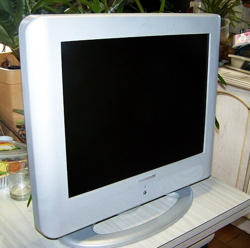 techwood_face_profil