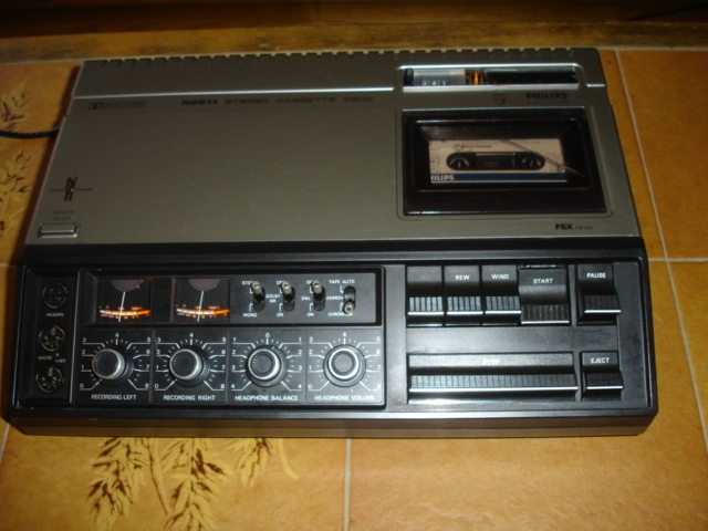 Lecteur Cassette Philips N2511 – Magnétophone Vintage K7 (occasion, Fonctionnel)