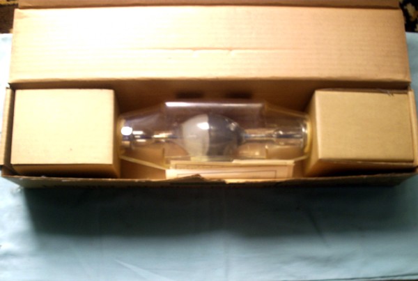 lampe%20xenon%20cinema%20avec%20protecteur%20red