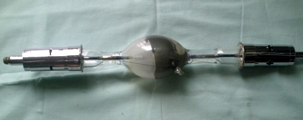 lampe%20xenon%20cin%C3%A9ma%20ZXL1600%20nue%20red