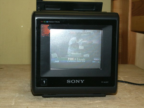Sony KVX-370 Indextron Beam Index Color CRT-01-VGA.jpg