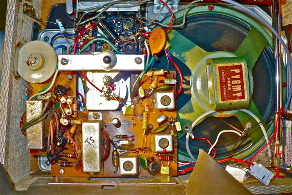 POLYTRON INT AP 580.jpg