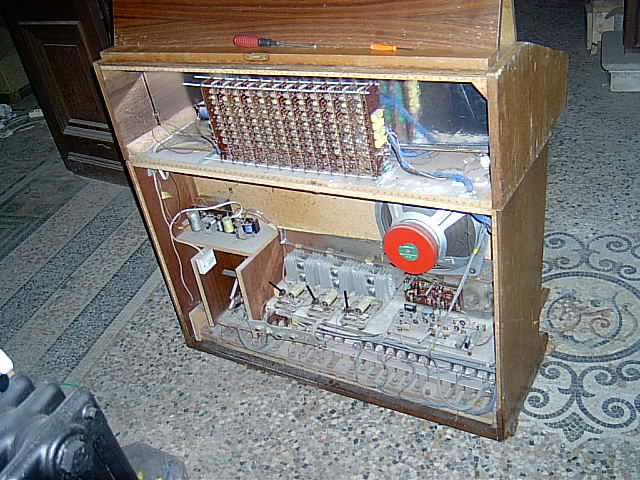 harmoniun electronique vue arriere 01.jpg