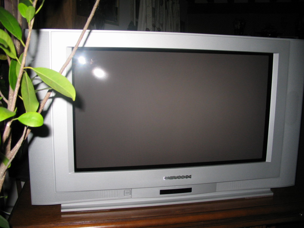 mon TV 001.jpg