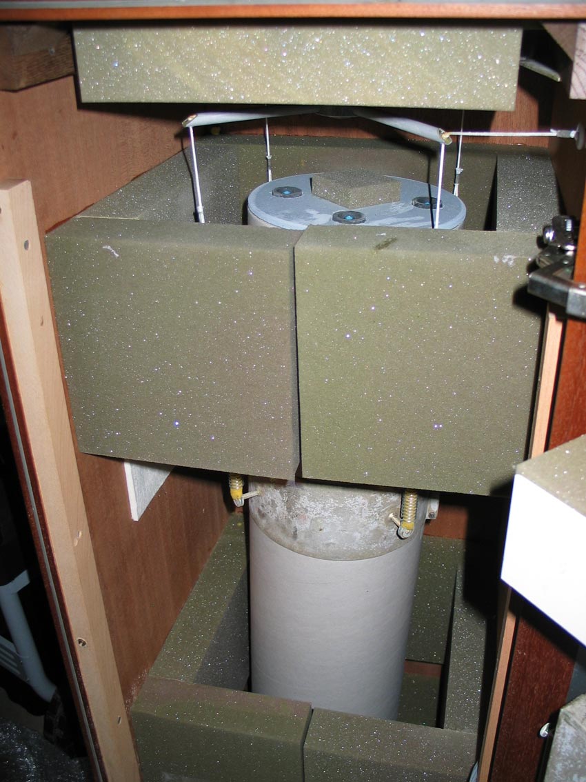 echo AKG (a).jpg