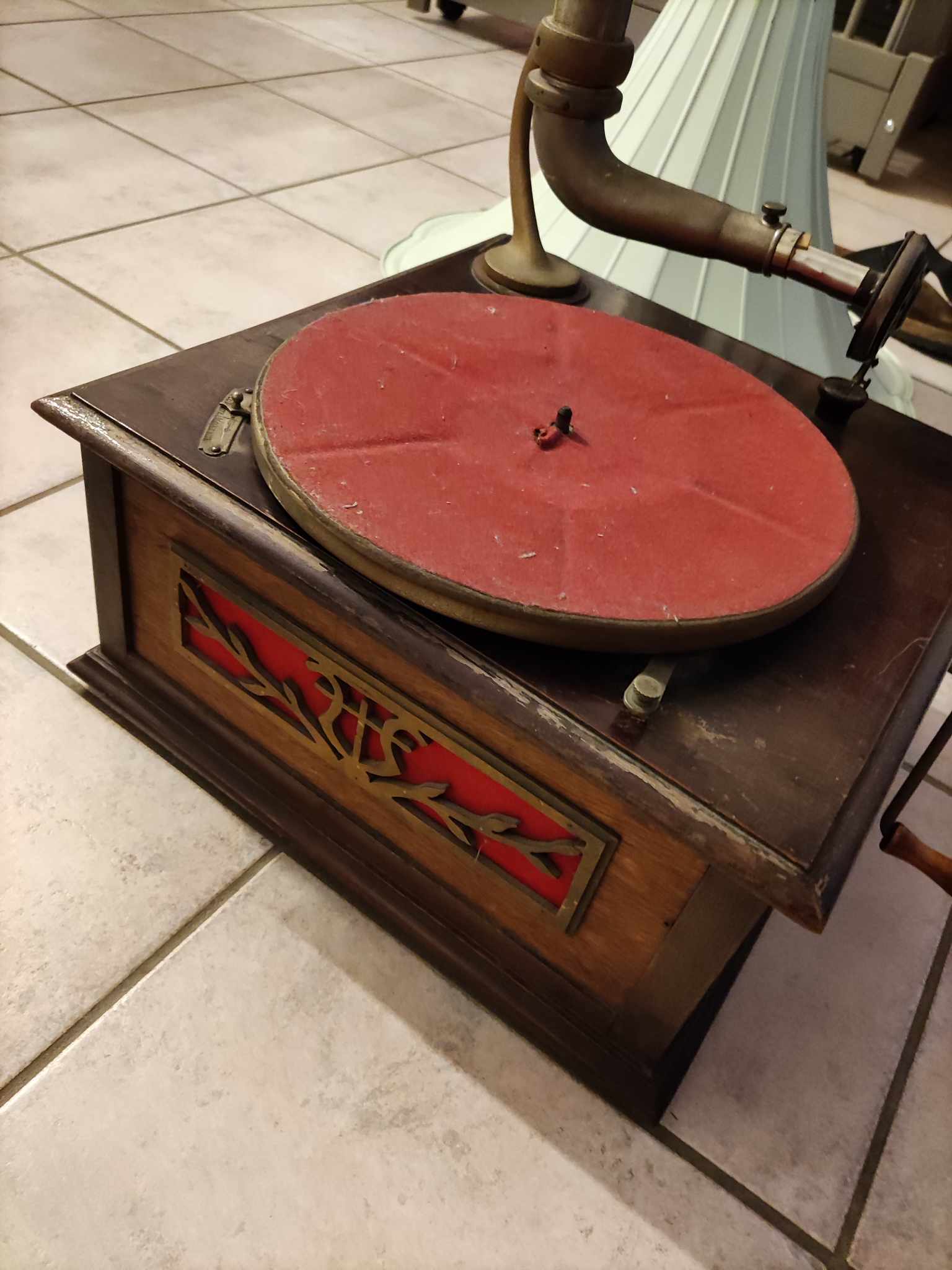 Tourne Disque Phonographe Vintage - Éternel Vintage