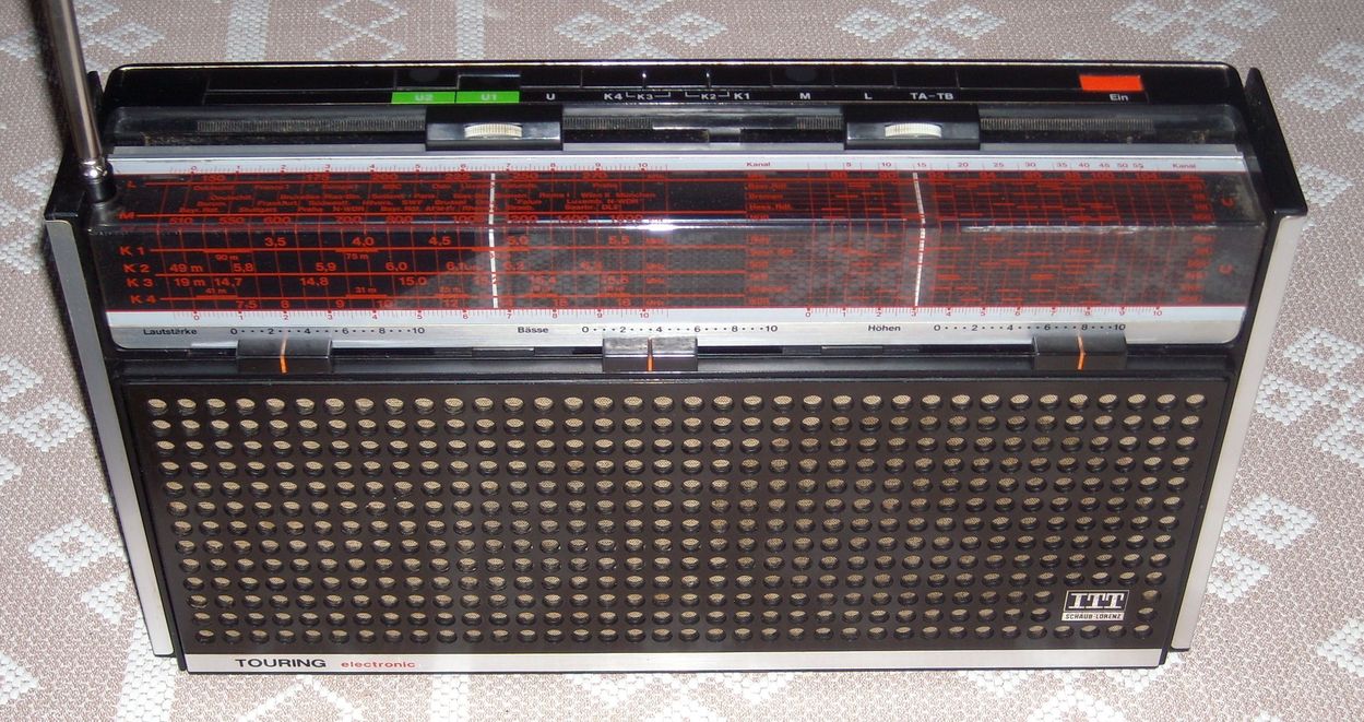 Radio Vintage ITT Schaub-Lorenz Touring 120