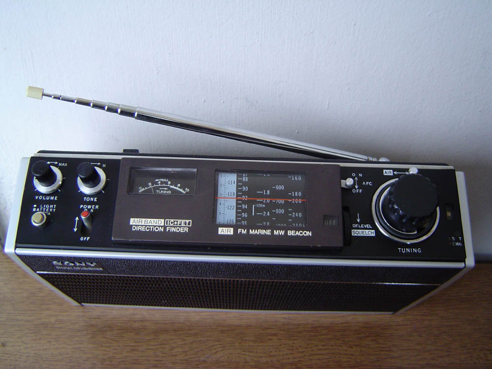 Sony ICF-8500.jpg