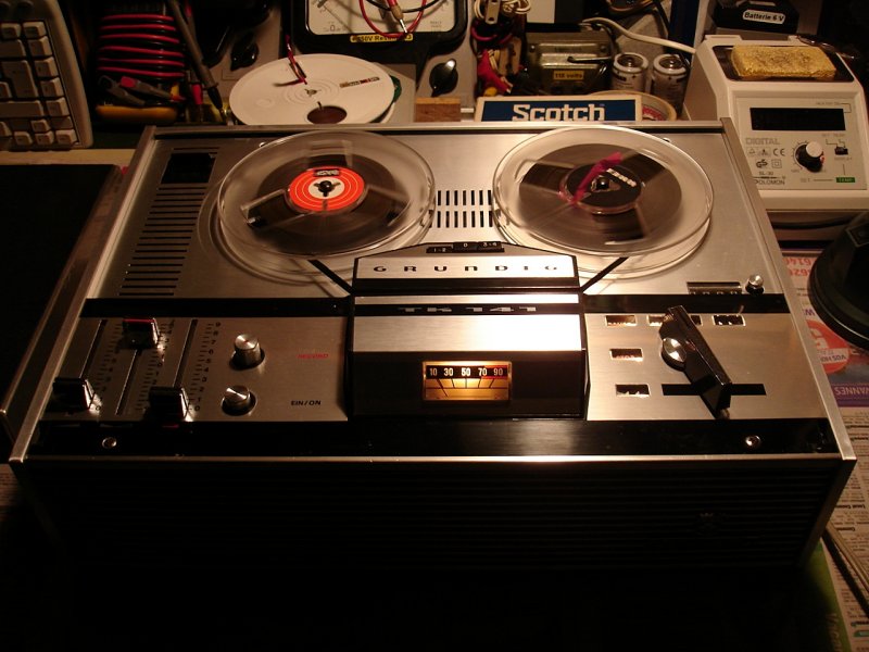 Magnétophone à Bandes Grundig TK147 - Pour Pièces - Occasion