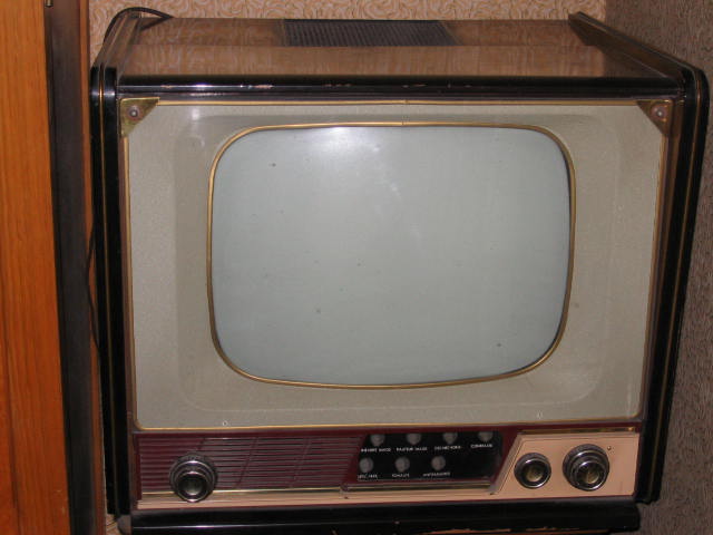 TV Schneider 002.jpg