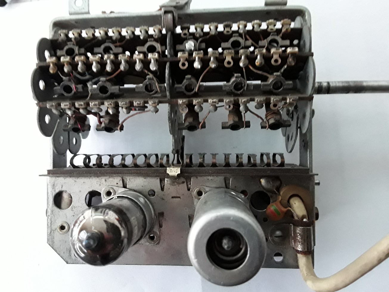 VHF  pour TV.jpg