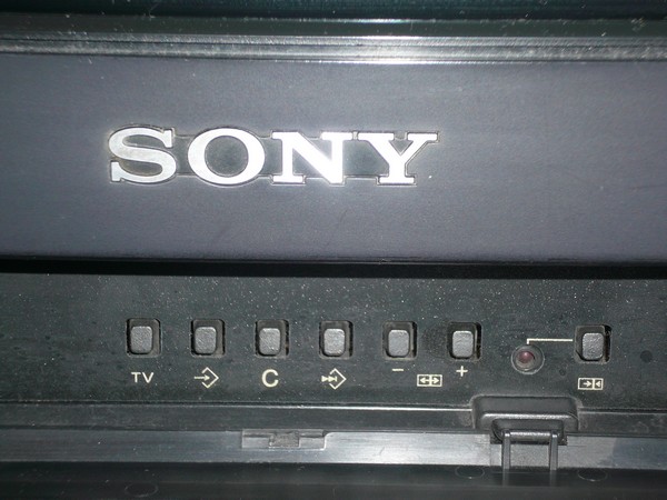 sony_commandes_R.jpg