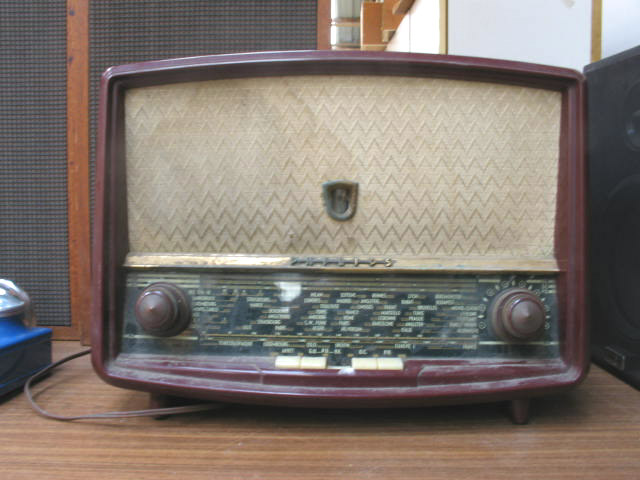 philips B4F70A.jpg