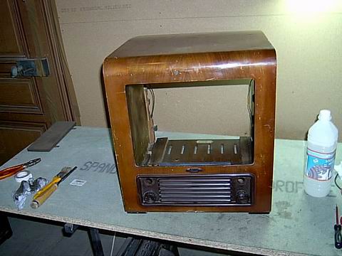 restau bush tv 24a 72 md.jpg