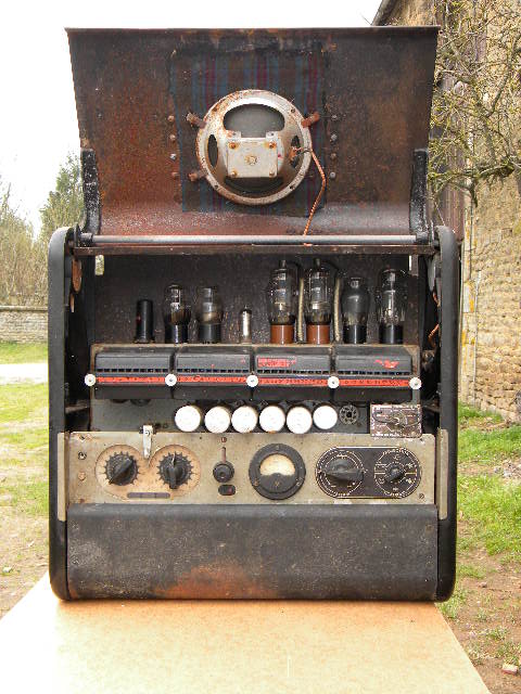 amplificateur_Charlin_1949_intérieur.JPG