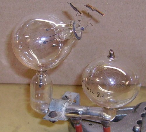 Ampoule_de_verre_4.jpg