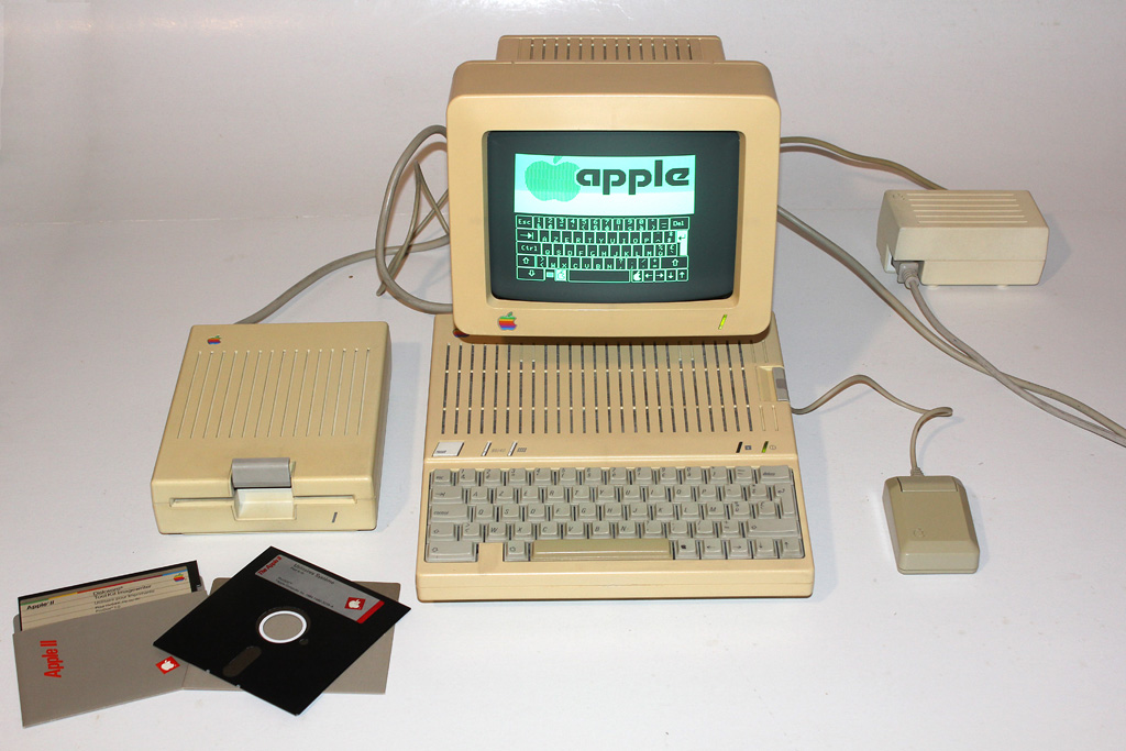 PC Apple 2C complet b.JPG