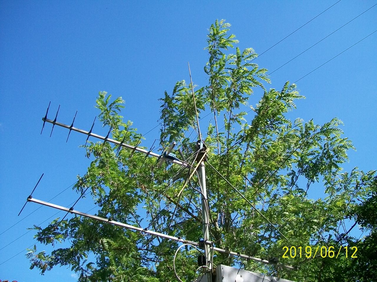 Antenne FM & TV 02.JPG
