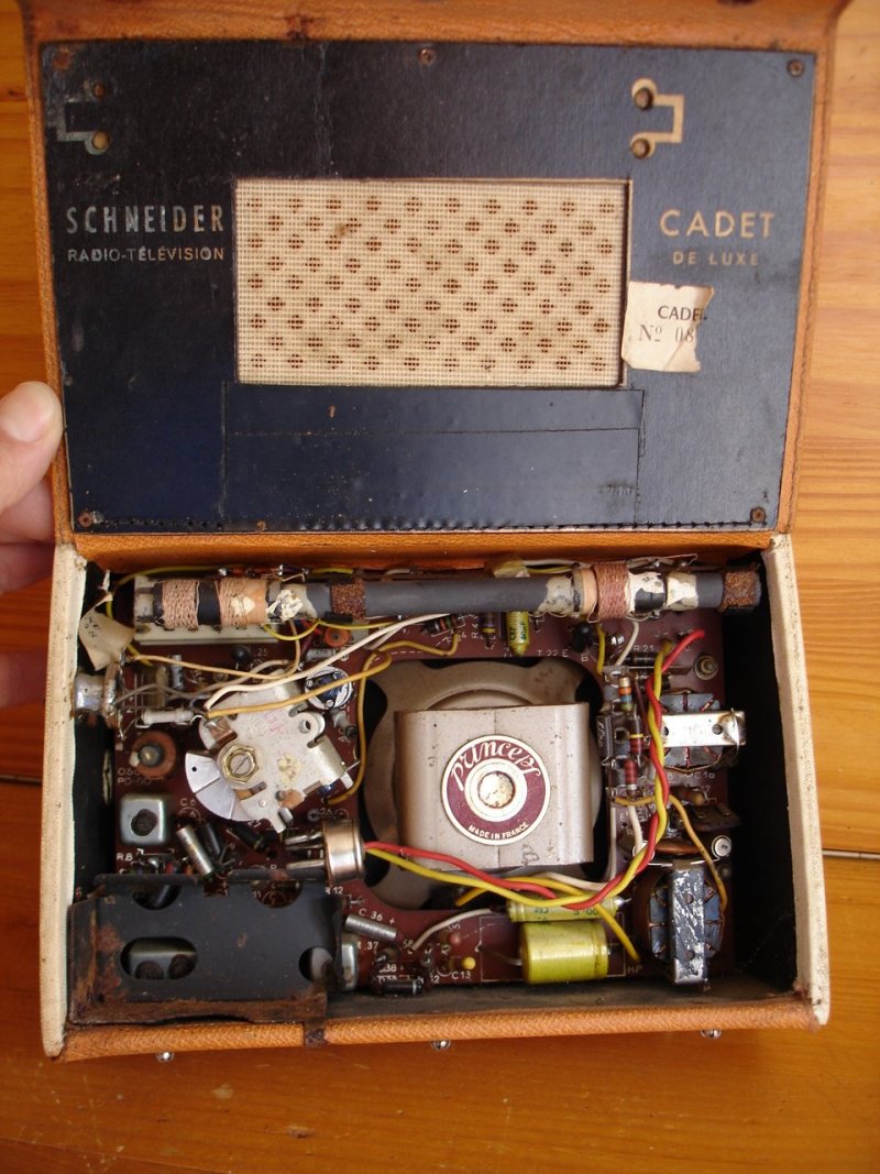 transistor-schneider-cadet-technique-forum-retrotechnique