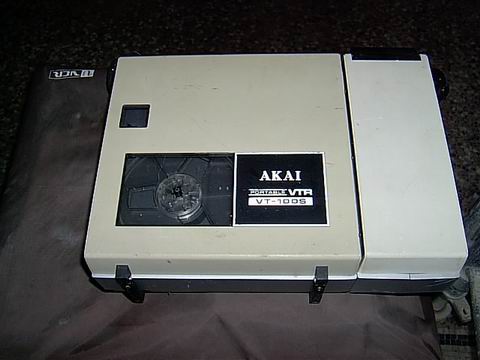 akai portable vtr vt-100s 03 md.jpg