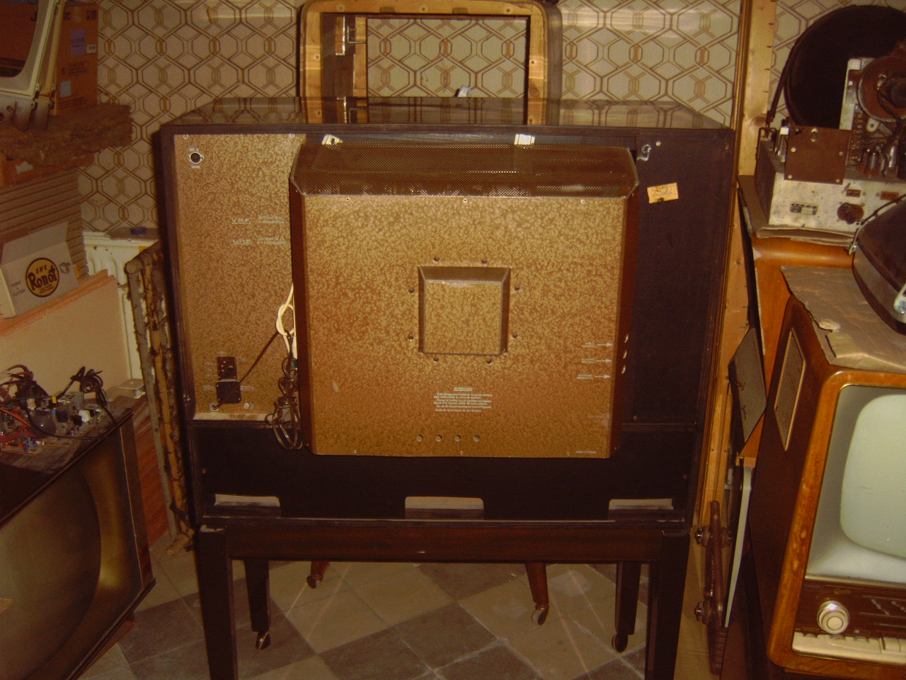 Schneider CL10 vue arrière.jpg