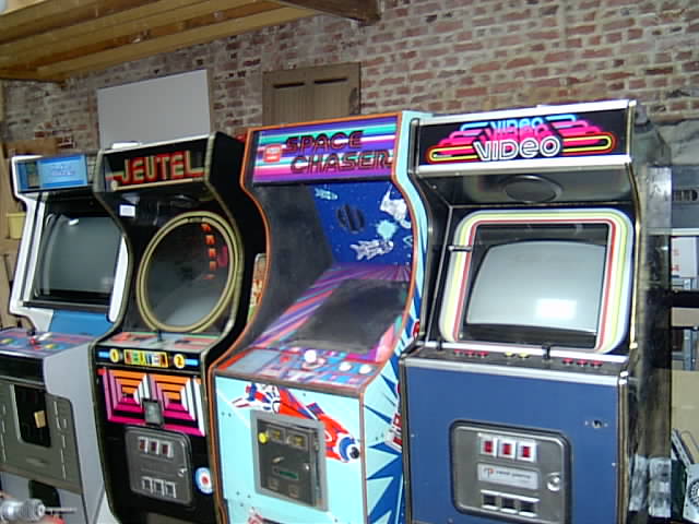 lot de 4 bornes de jeux 01.jpg