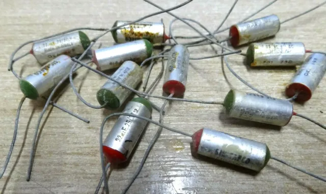 12x-Vintage-22uf-25v-Axial-Condensateurs-Sic-Safco