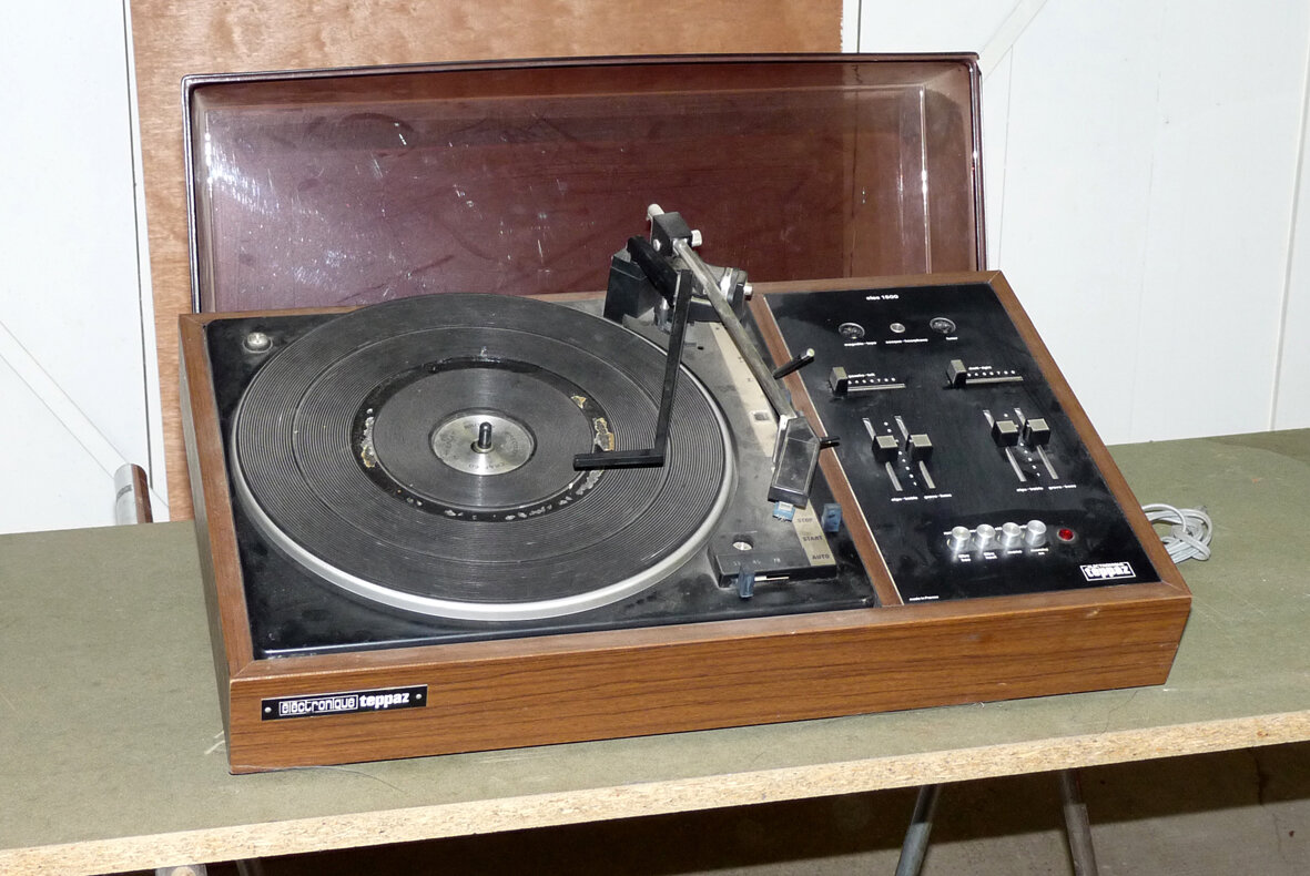 P1030060L.jpg