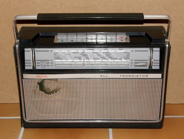 Philips_L4X23T_lt.JPG