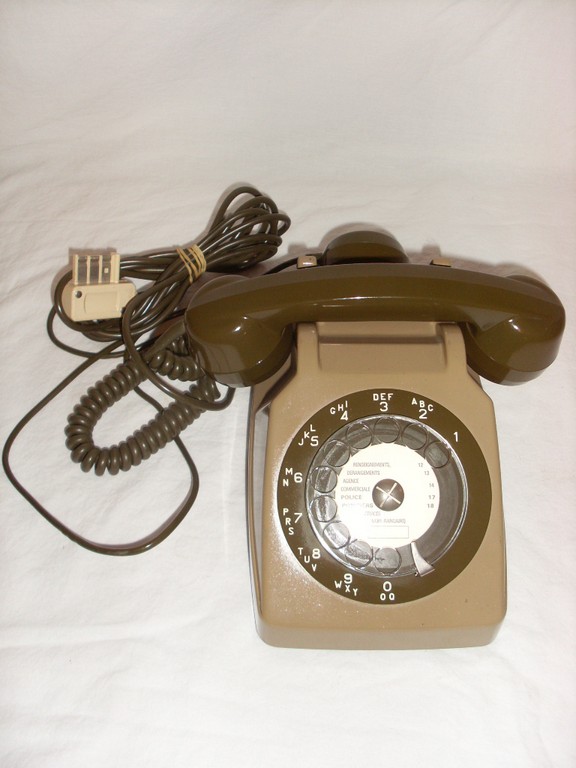 Téléphone à cadran Socotel S63 - Tout Dun Coup