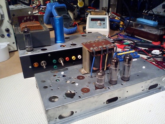 Prototype sur ancien chassis radio. (rr).JPG