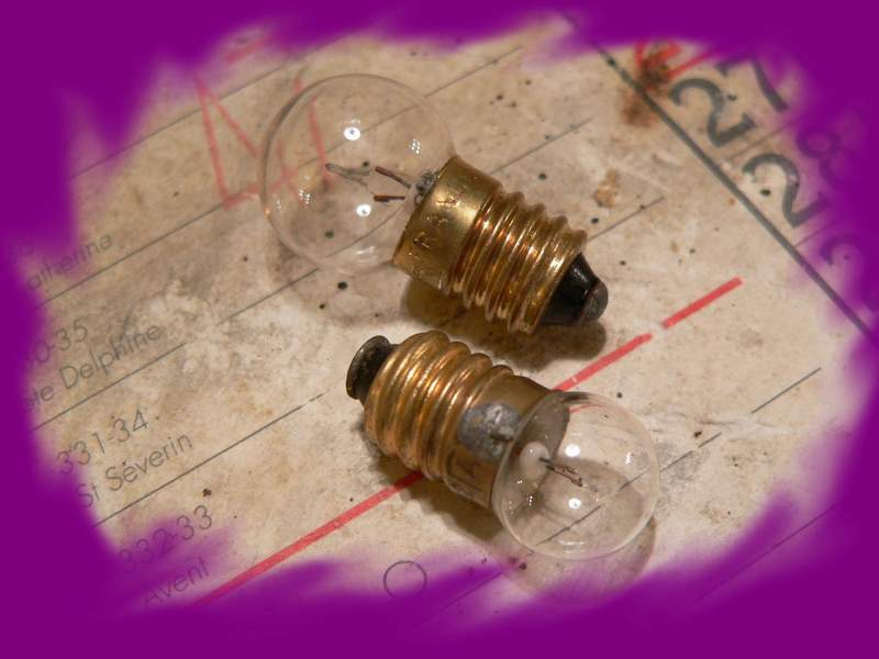 ampoules série E10.JPG