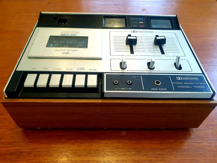 Amstrad7000.jpg
