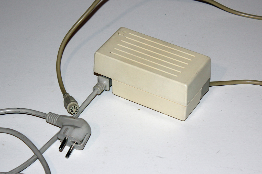 PC Apple 2C Alim.JPG