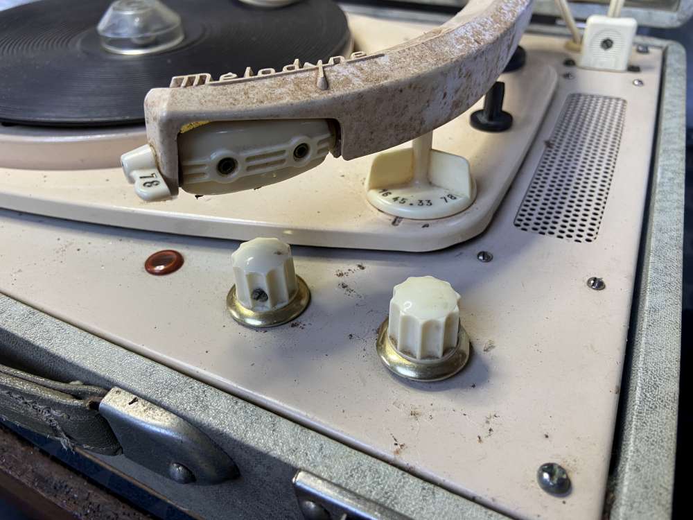 Musique & Instruments - ANCIENNE PUBLICITE ELECTROPHONE VALISE DE MELOVOX 1957