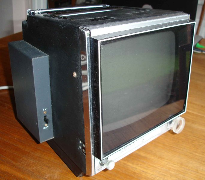 Sony TV9-90UB Video Adapter-01.jpg