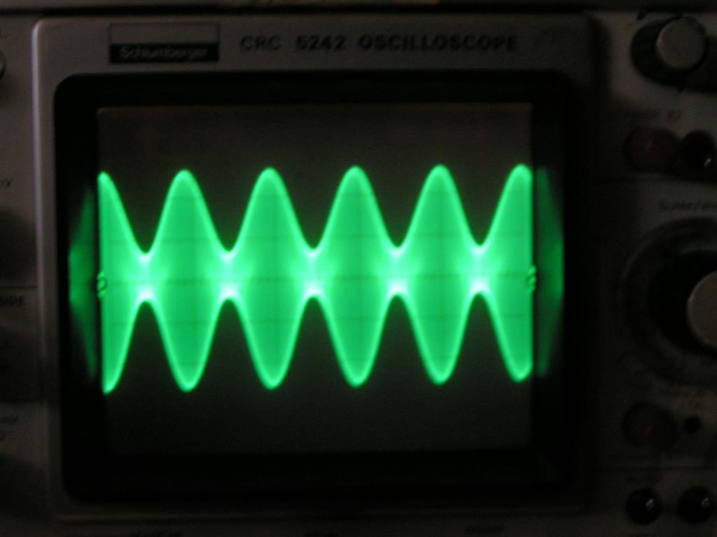 Modulation%20AM%20(Medium)