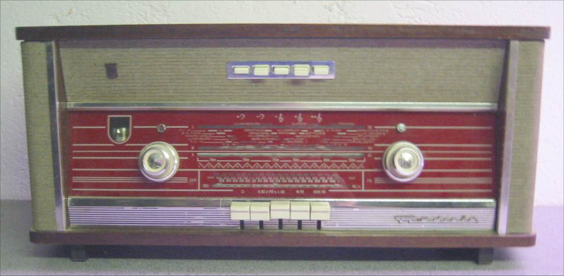 Radiola-RA4212A.jpg