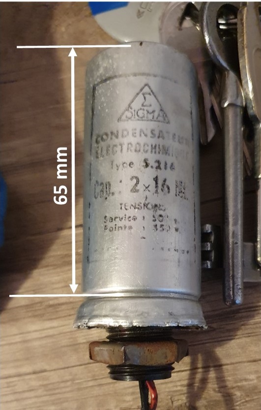 Moteur à Condensateur 16uf 450vac Avec Câbles Fixation Par Vis M4 16mf450vmoteur 40322050