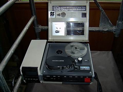 akai portable vtr vt-100s 02 md.jpg