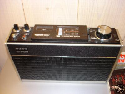 Sony ICF-8500 AM & FM + LW-Marine-Air-01.jpg