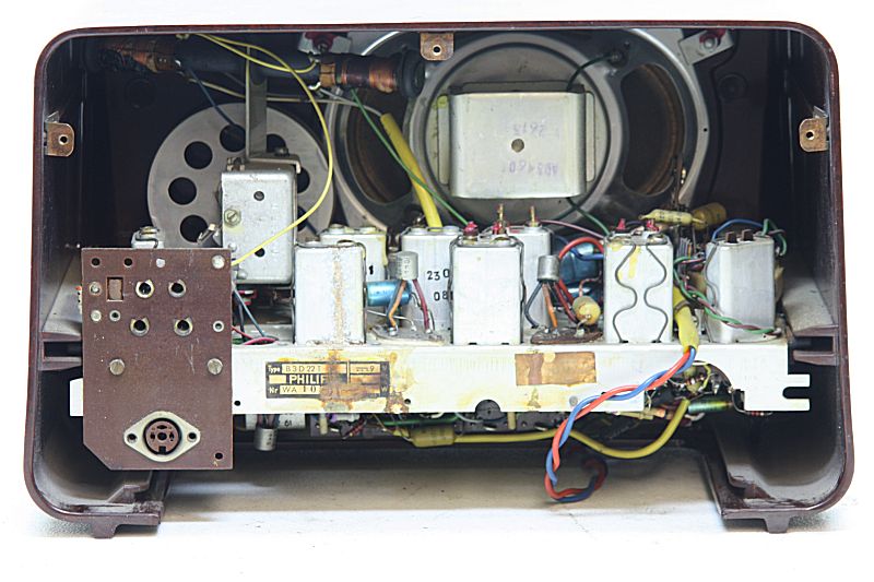 Philips B3D22T Transistor Philetta AM & FM-10.jpg