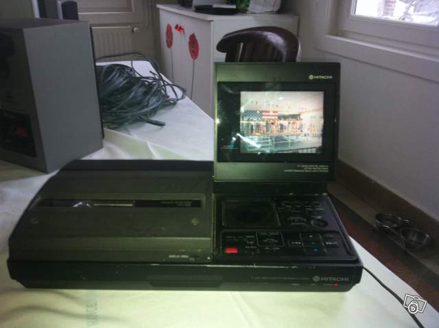 Combiné Hitachi 1984 TV LCD + Scope VHS - Télévision/vidéo - Forum ...